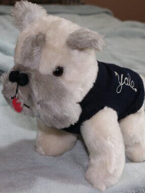 Vintage 1980s Yale University stuffed bulldog..